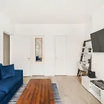 428-2W Newly Furnished 2Br Sleeps 5 Prime Location