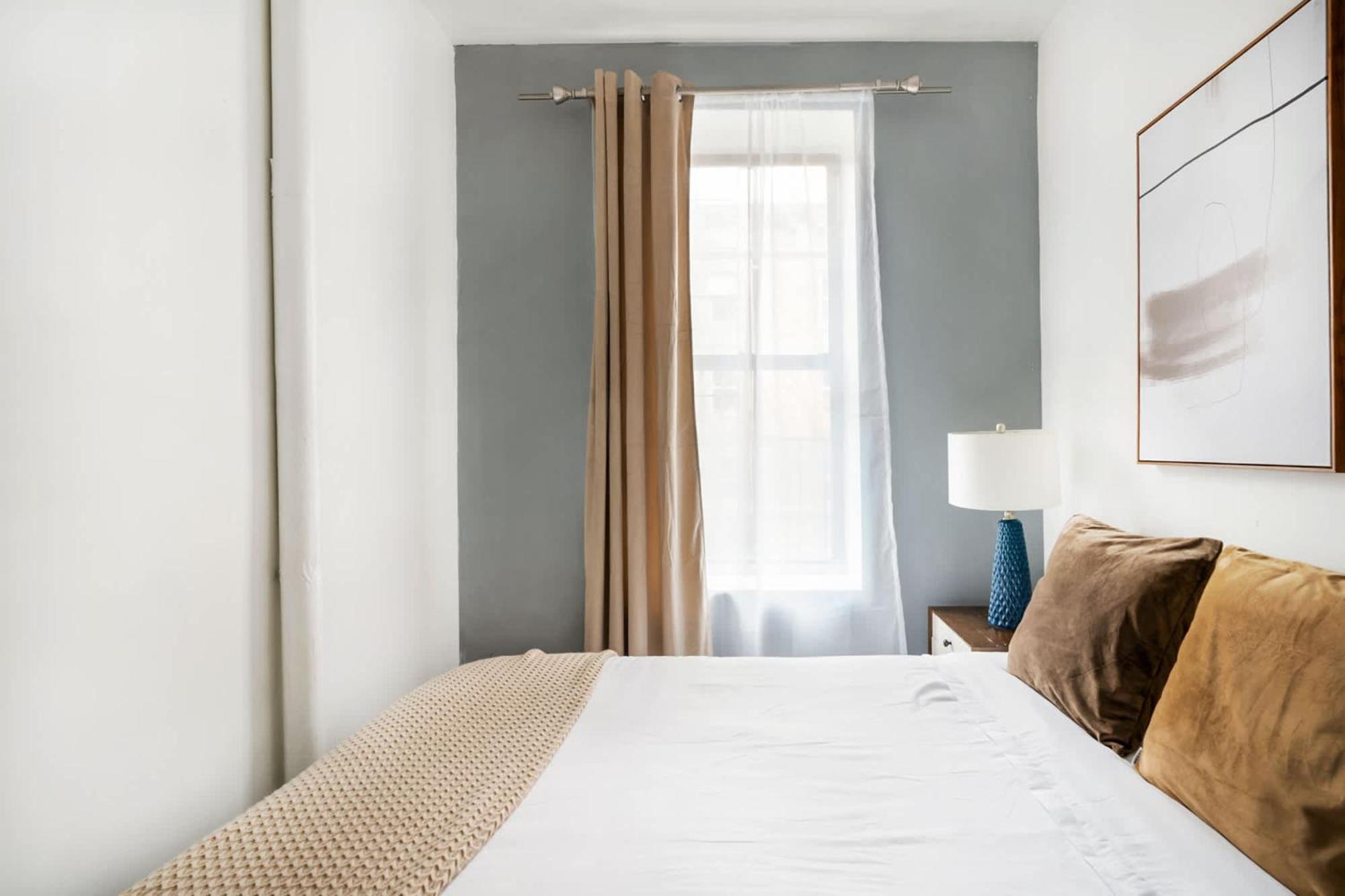 Apartment 428-2w Newly Furnished 2br Sleeps 5 Prime Location