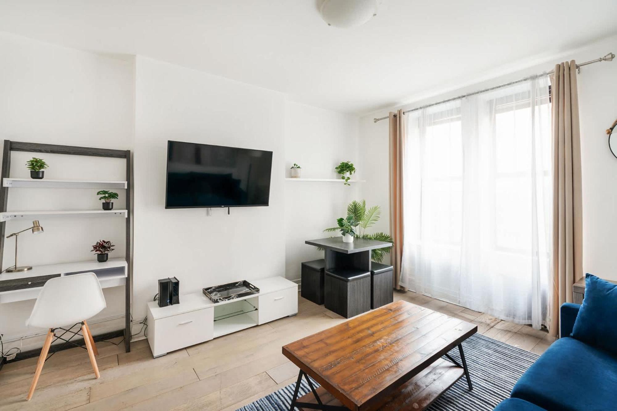 428-2w Newly Furnished 2br Sleeps 5 Prime Location * New York