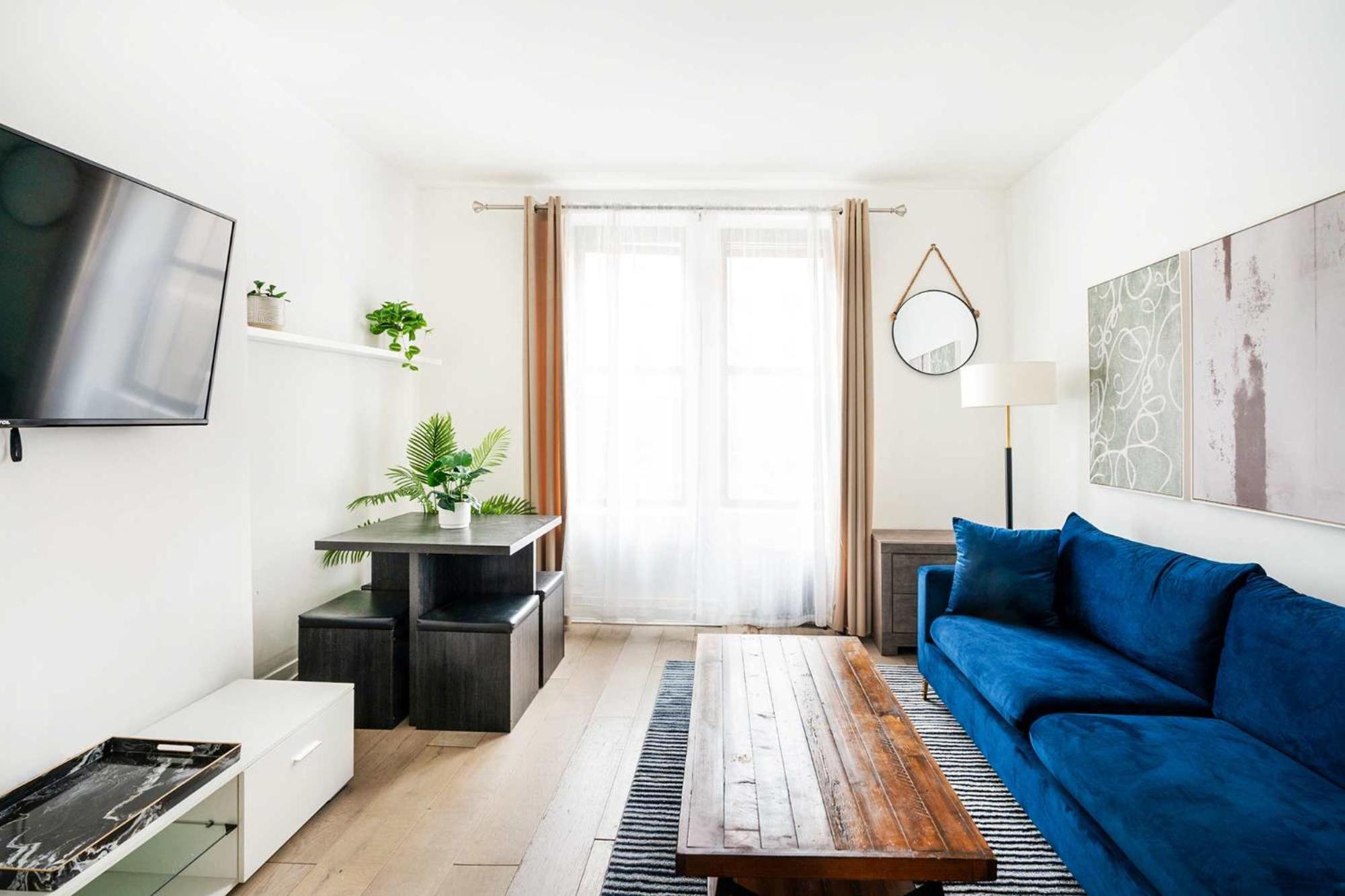 Apartment 428-2w Newly Furnished 2br Sleeps 5 Prime Location